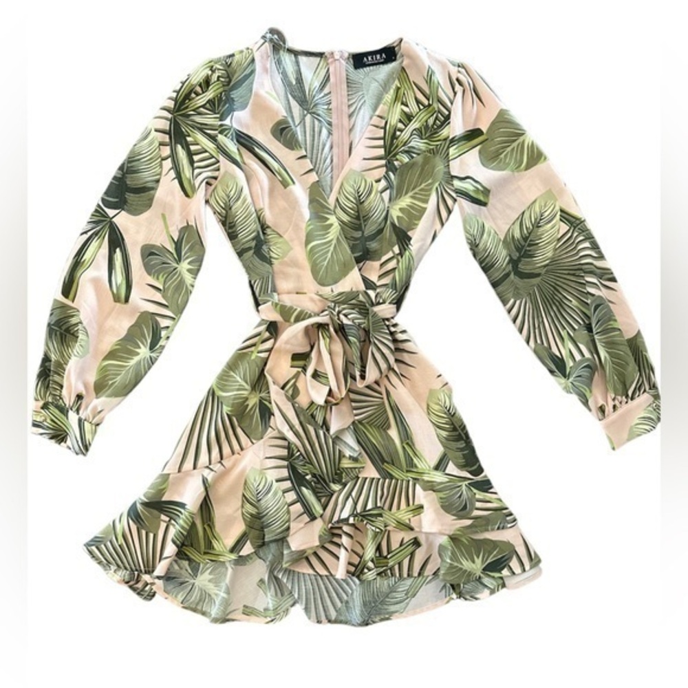NWOT Akira Pink Floral Long Sleeve Wrap Dress Size S